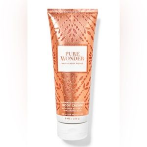 Bath & Body Works Body Ceam-Pure Wonder